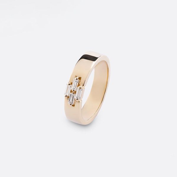 Baguette Diamond Engagement Ring 18K Yellow Gold | 0.2 CT